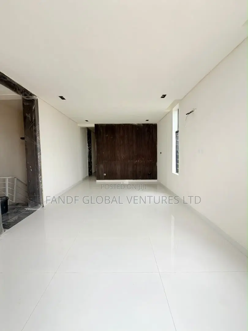 4bdrm Duplex in Gbagada for sale in Gbagada