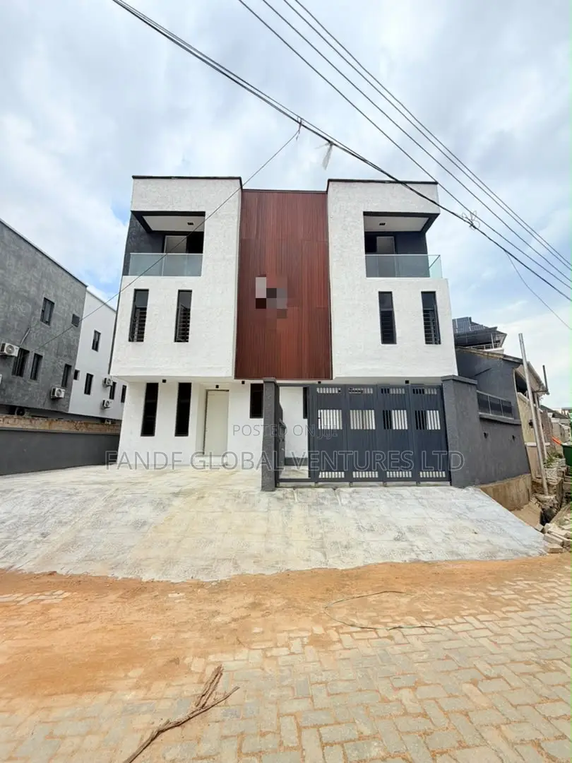 4bdrm Duplex in Gbagada for sale in Gbagada