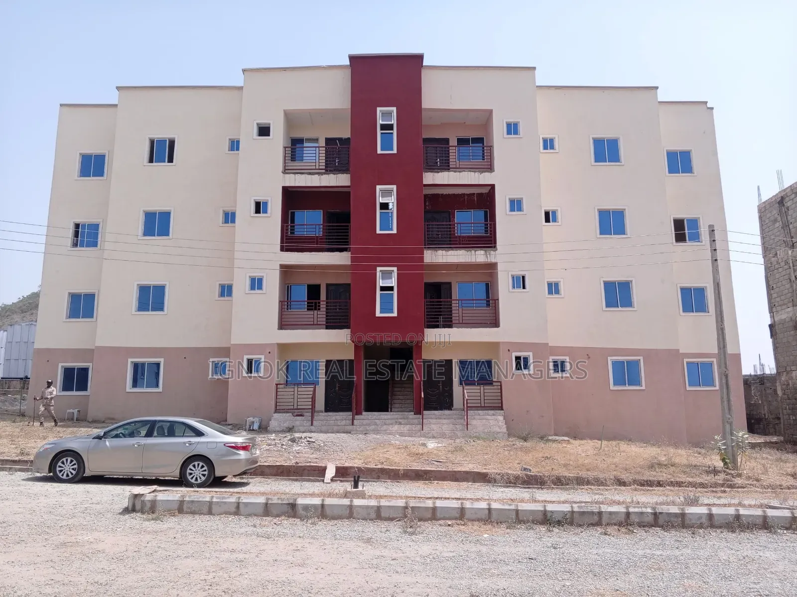 3bdrm Block of Flats in Kiami for sale in Kiami