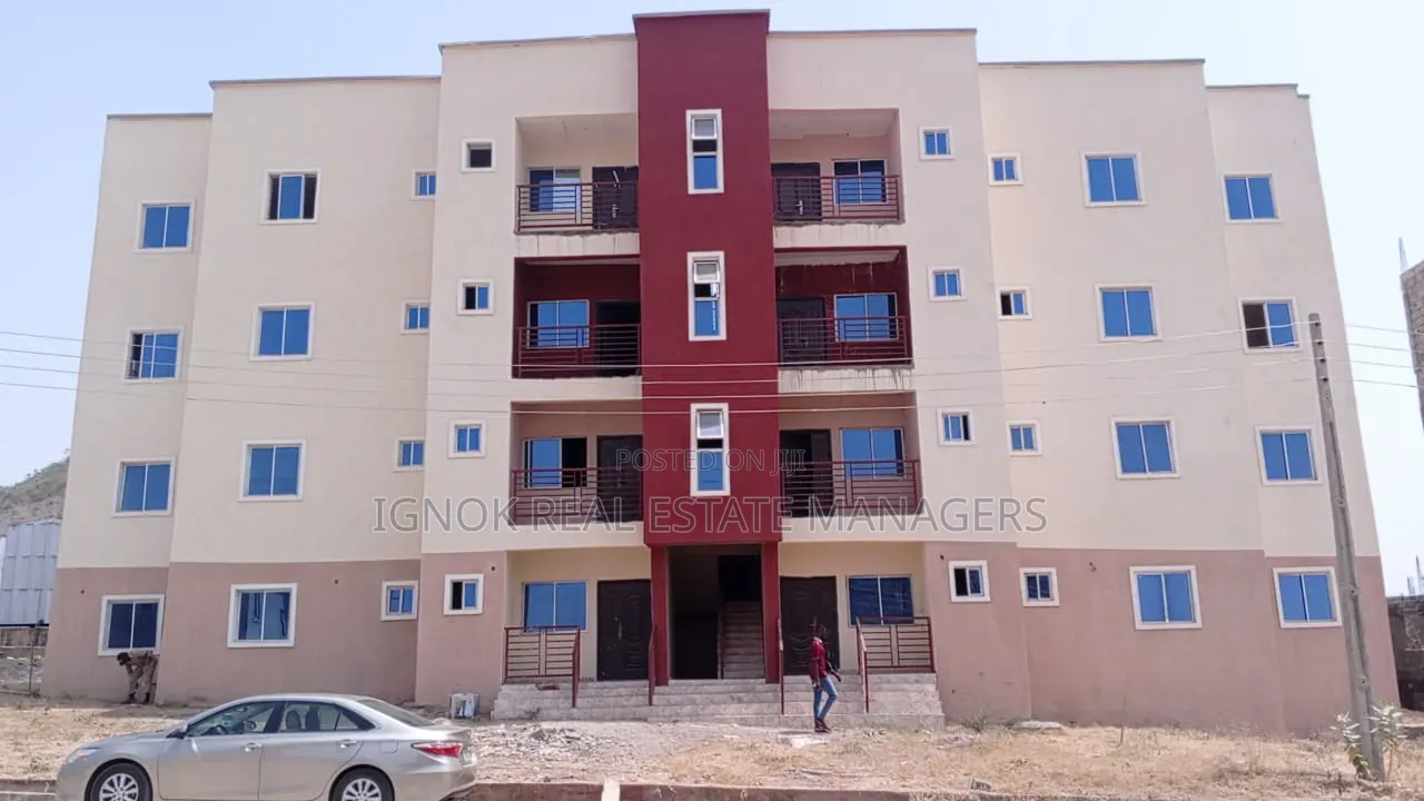 3bdrm Block of Flats in Kiami for sale in Kiami
