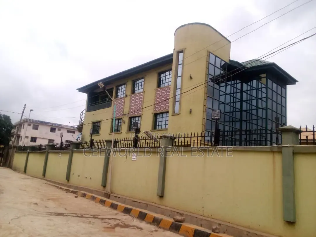 A Whole Building Available to Let or Lease Along Iworoad Ibadan in Iwo Road