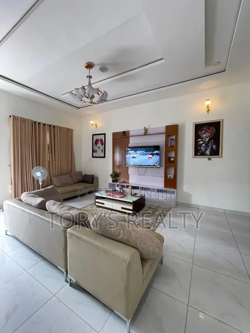 4bdrm Duplex in Ikota for rent in Ikota