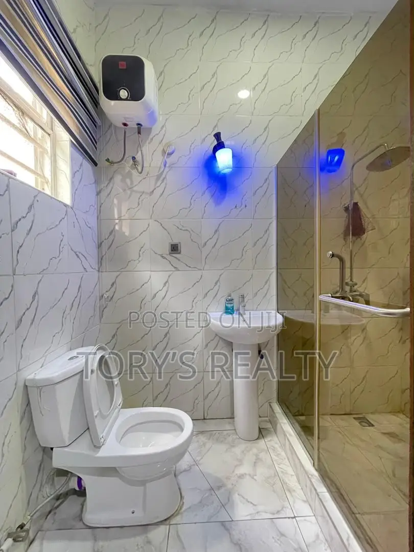 4bdrm Duplex in Ikota for rent in Ikota