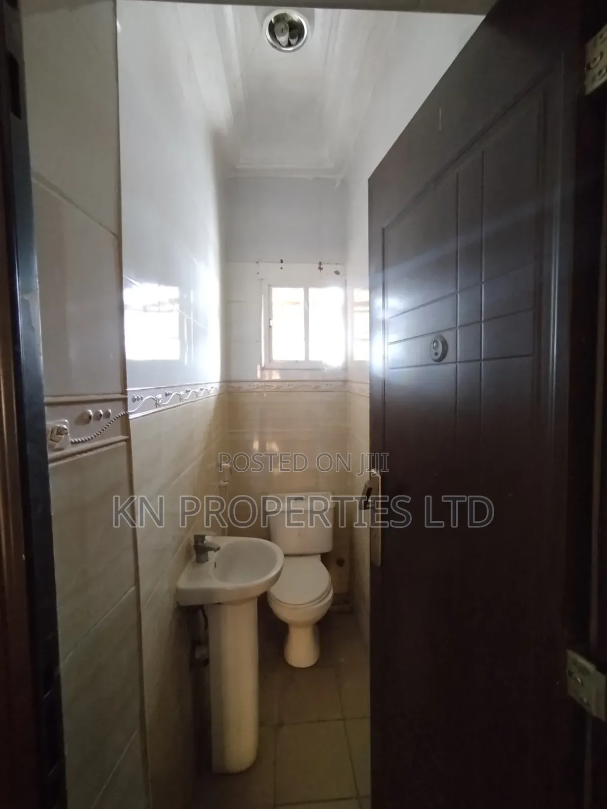 2bdrm Block of Flats in Enl, Guzape District for sale in Guzape District