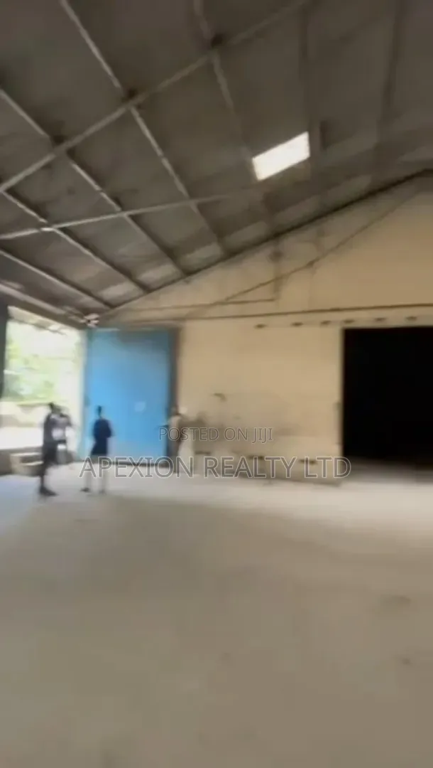 Warehouse for Lease in Old GRA