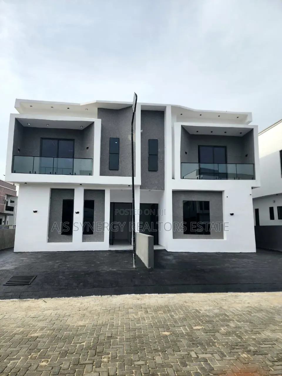 4bdrm Duplex in Abraham Adesanya Estate for sale in Abraham Adesanya Estate