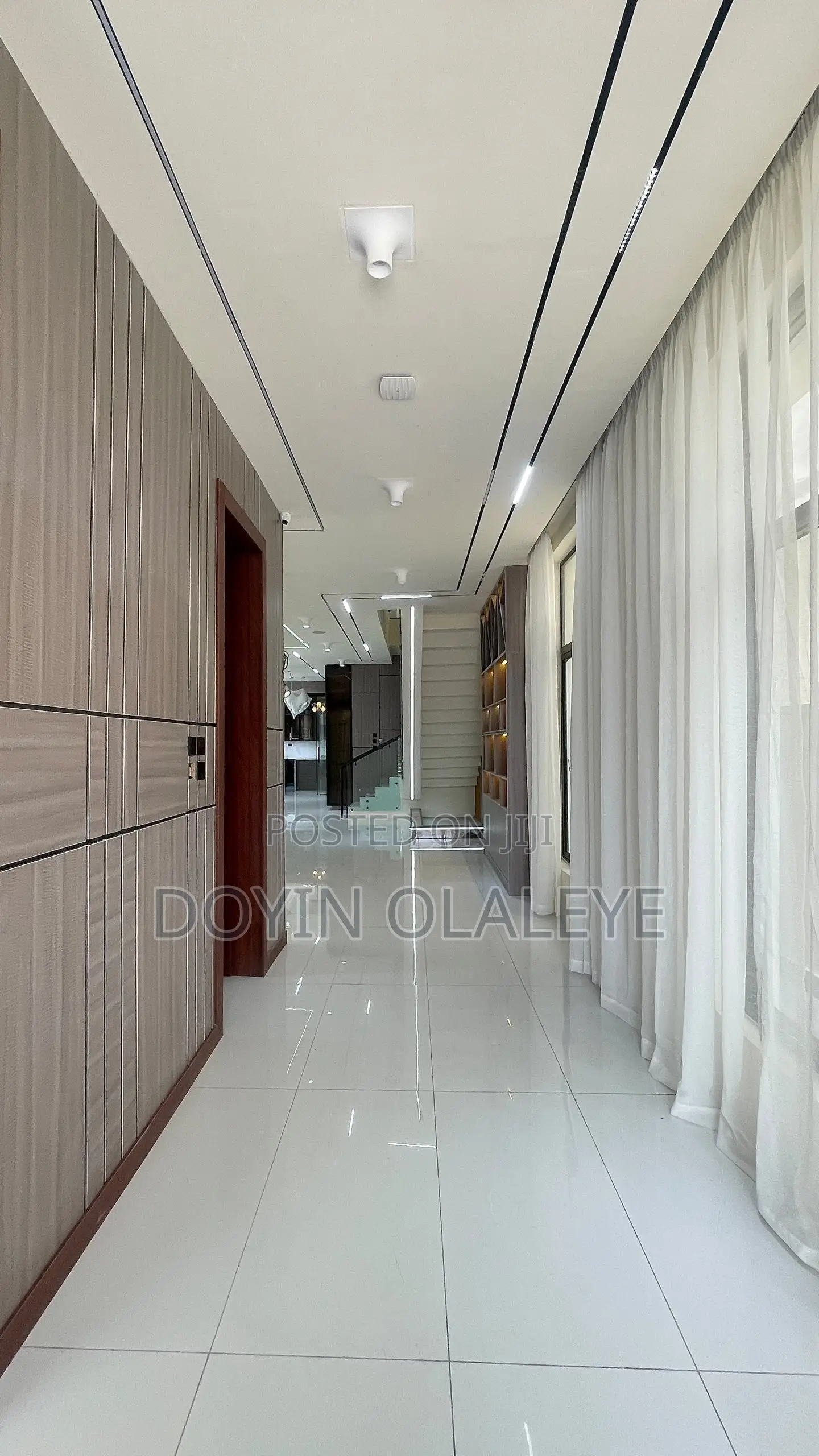 5bdrm Duplex in Ikota for sale in Ikota