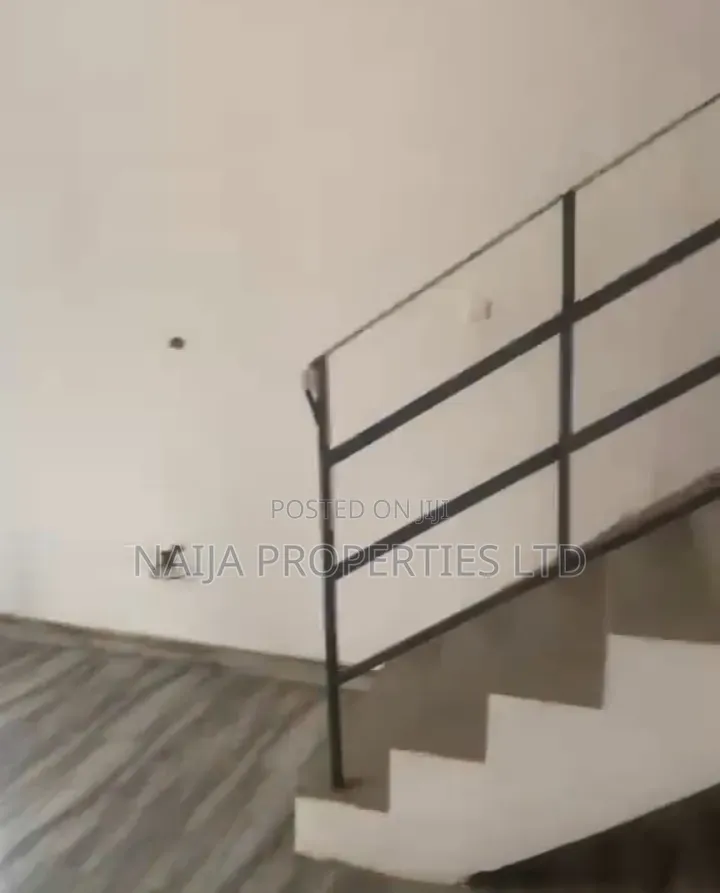 1bdrm Townhouse / Terrace in Ikate for rent in Ikate