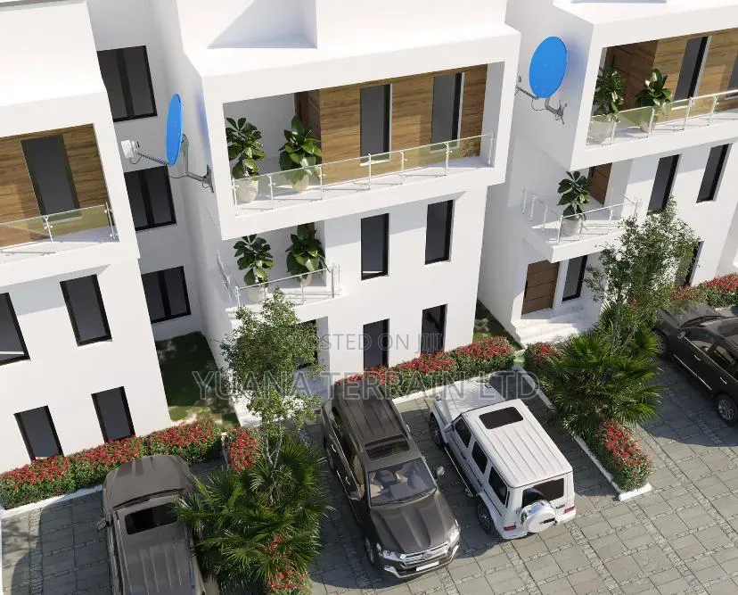 4bdrm Duplex in Mam's Estate, Mbora for Sale in Mbora