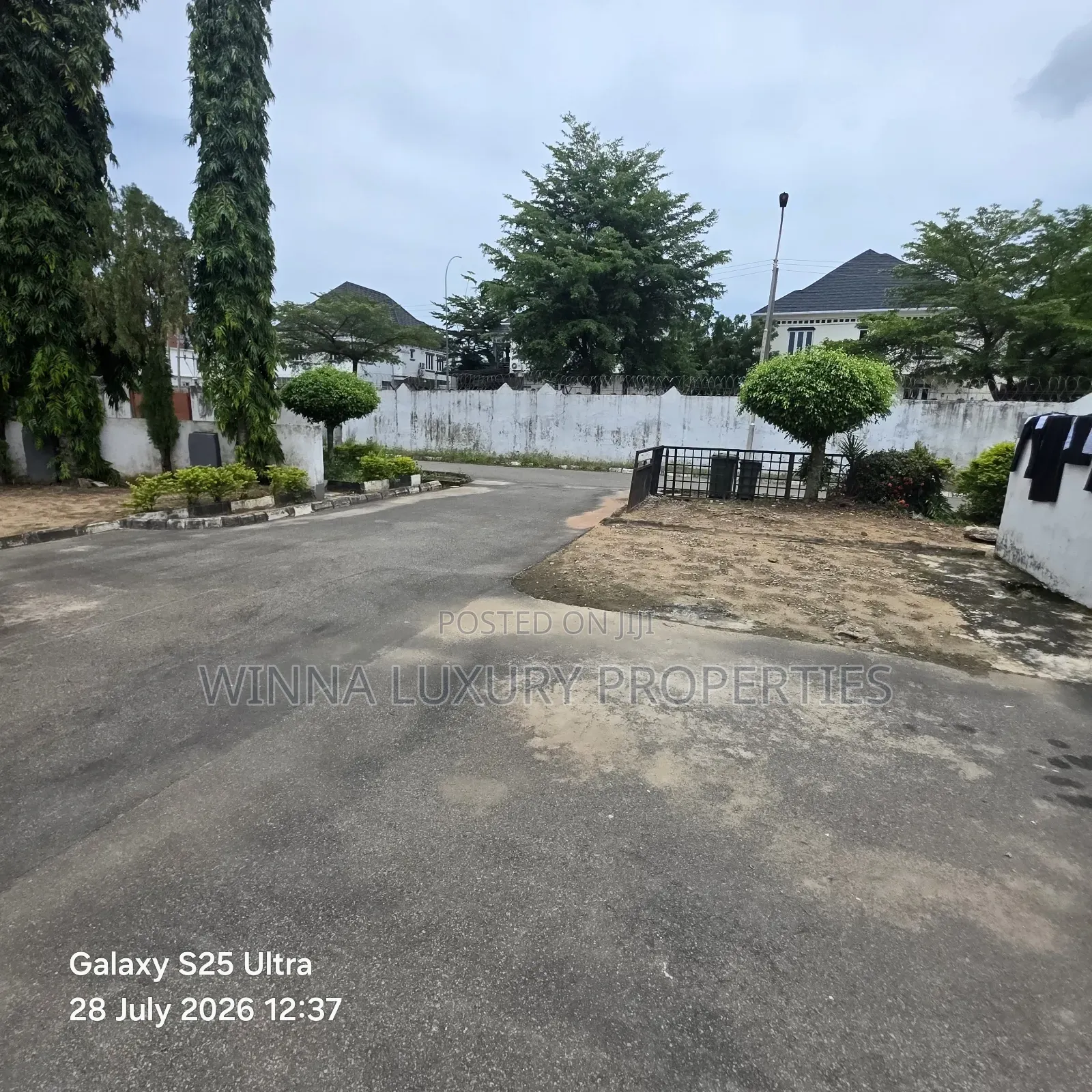 8bdrm Duplex in Ndic Directors, Idu Industrial for sale in Idu Industrial