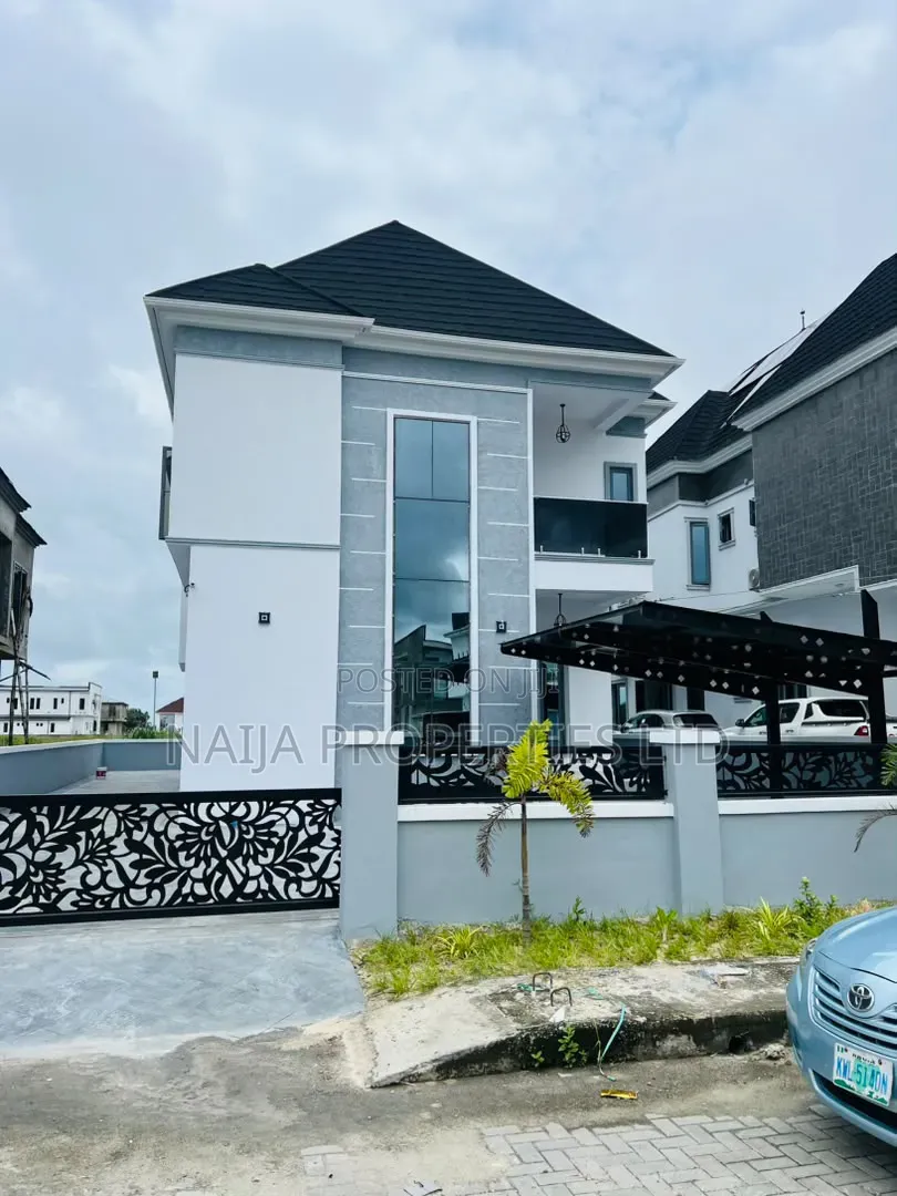 5bdrm Duplex in Sapphire Garden, Awoyaya for sale in Awoyaya