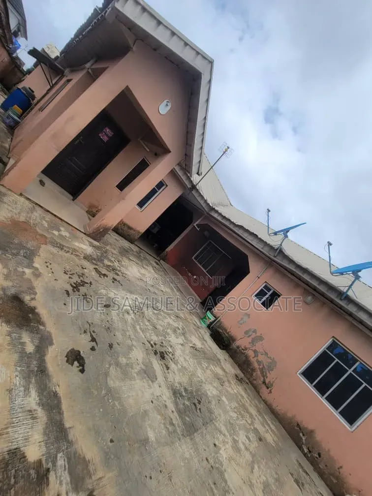 Furnished 2bdrm Block of Flats in Ayobo for sale in Ayobo