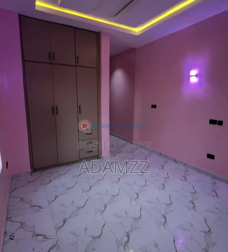 6bdrm Duplex in Gra, Enugu for sale in Enugu