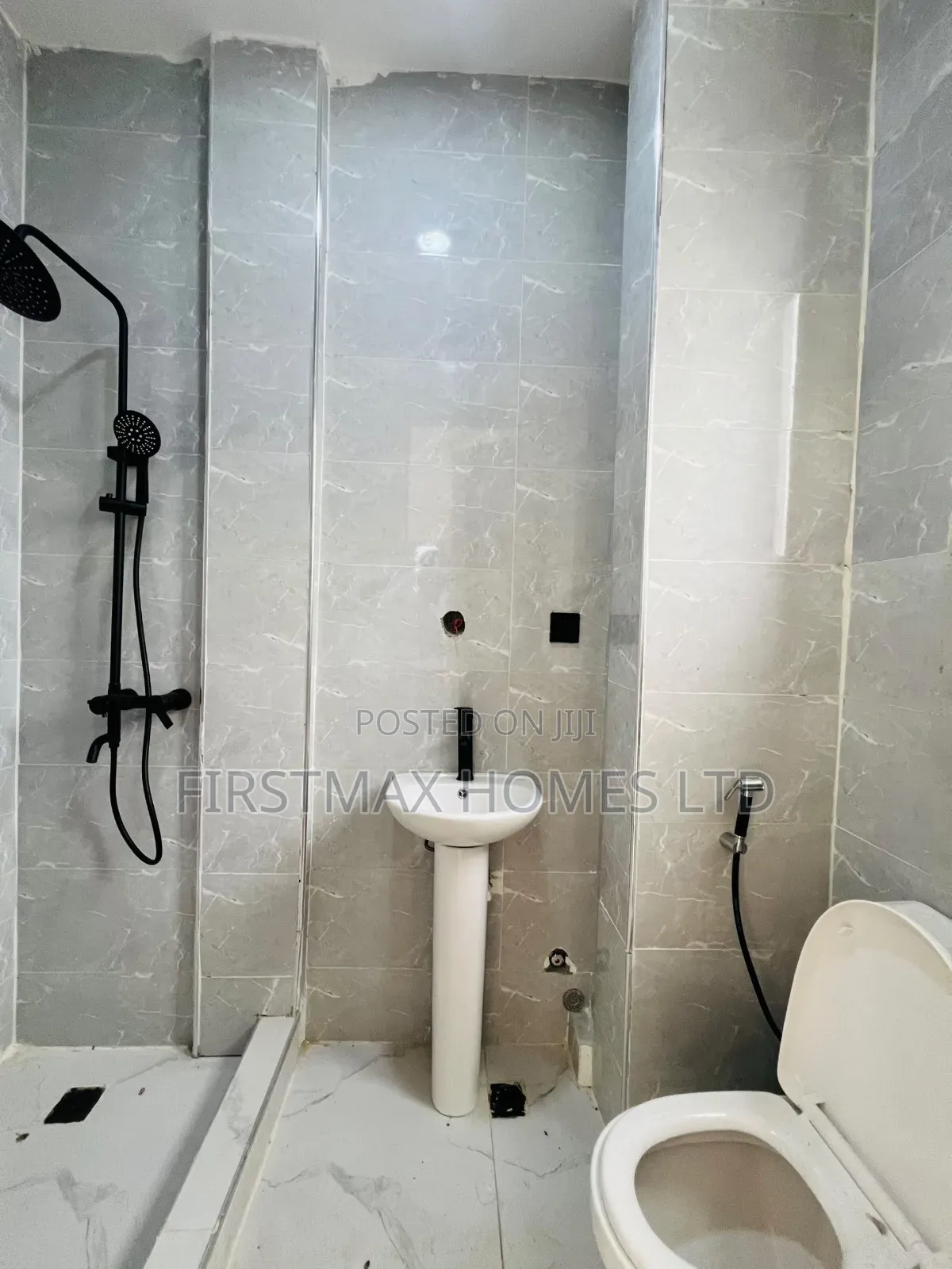Furnished 5bdrm Duplex in Ipaja Road, Lagos for sale in Ipaja Road