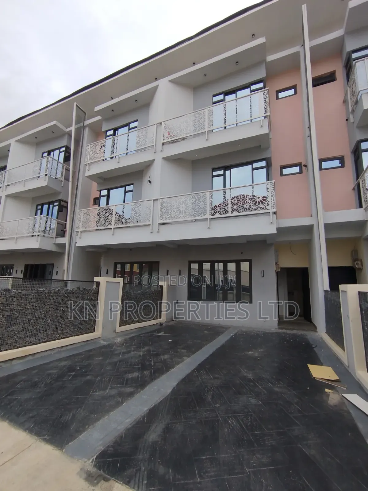 4bdrm Duplex in Guzape for rent in Guzape District