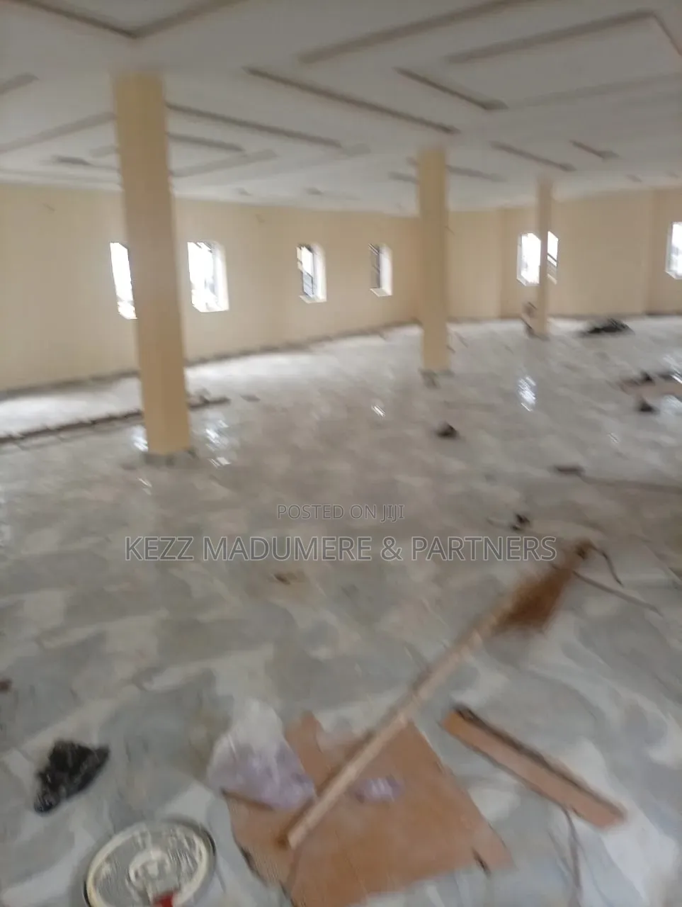For Sale : Upstairs Sizeable Hall , Sars Road, Ph in Rumuahalu