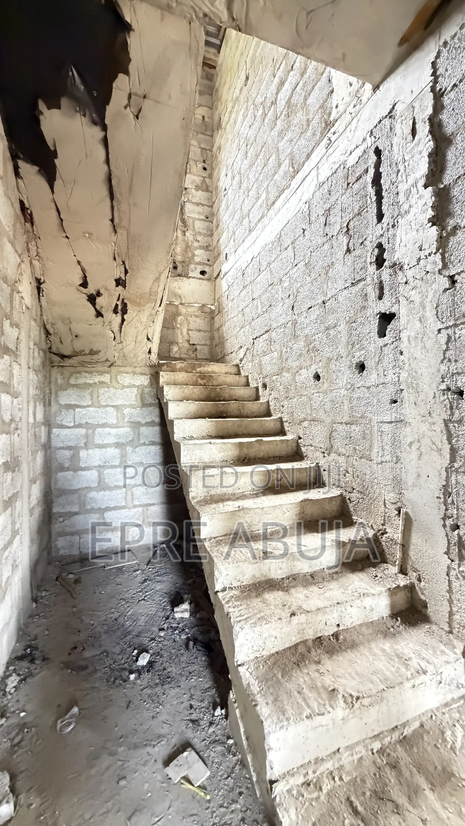 5bdrm Duplex in Idu for sale in Idu