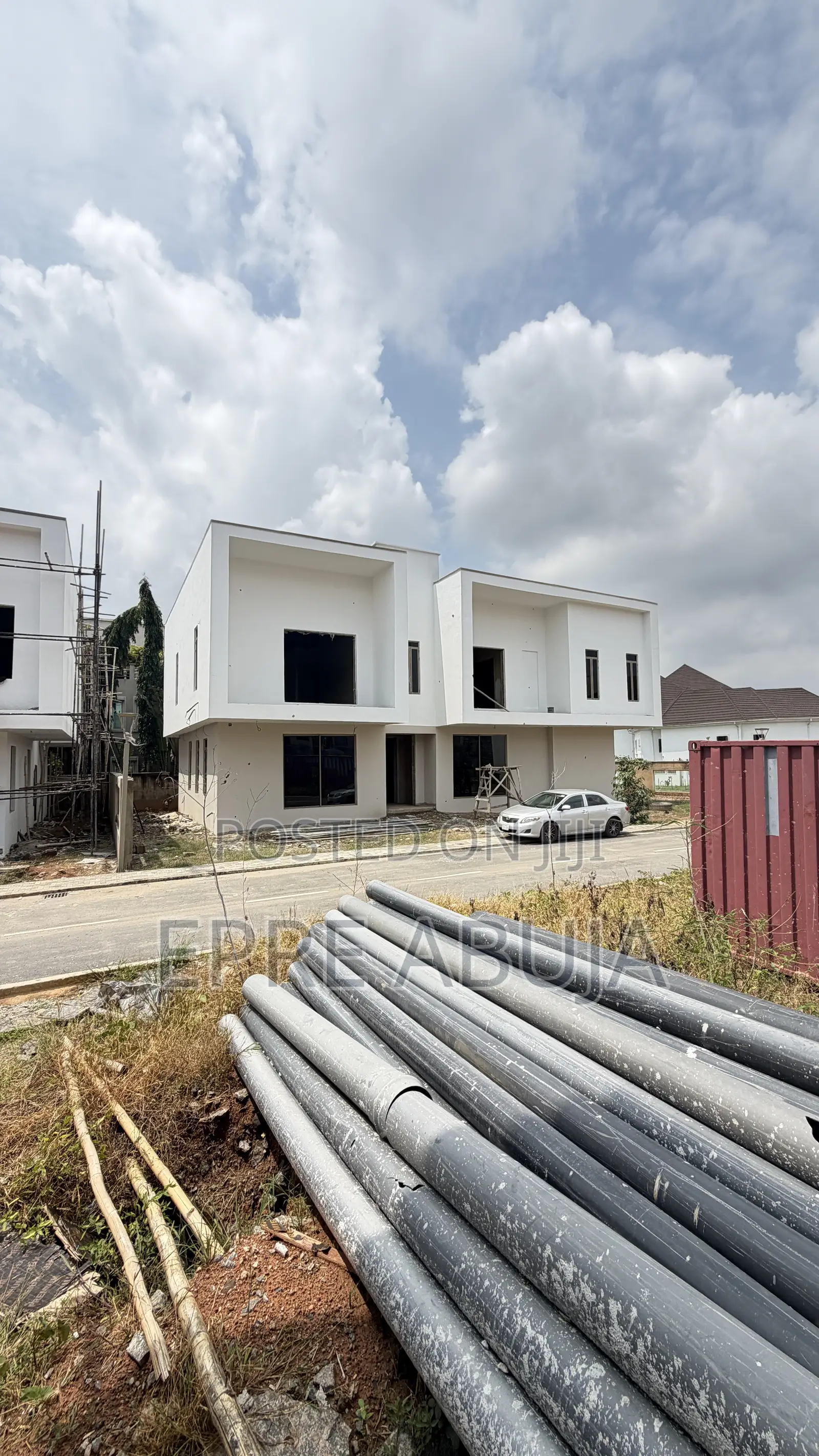 5bdrm Villa in Guzape for sale in Guzape District