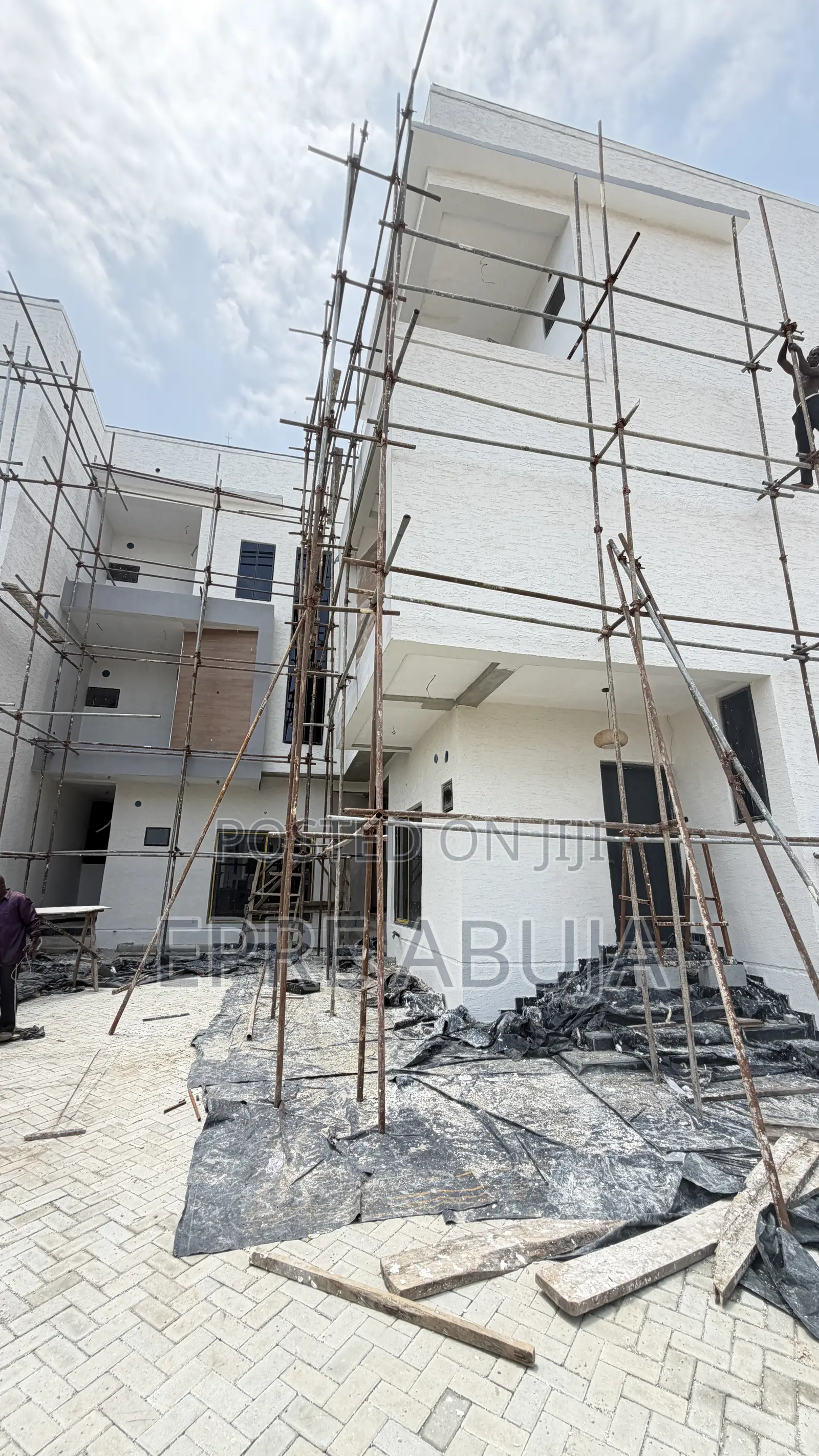 4bdrm Townhouse/Terrace in Guzape District for sale in Guzape District