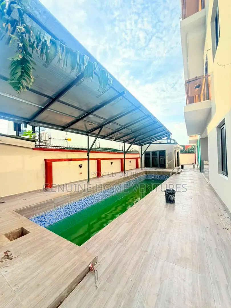 4bdrm Apartment in Ikeja Gra Lagos for sale in Ikeja GRA