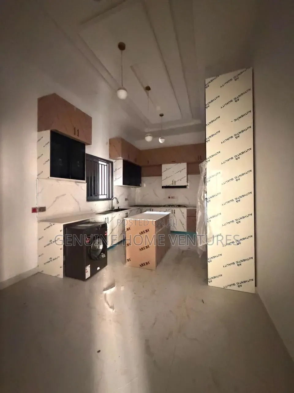 4bdrm Apartment in Ikeja Gra Lagos for sale in Ikeja GRA