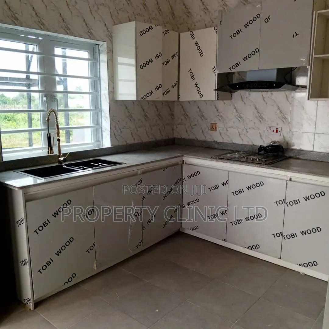 3bdrm Bungalow in Berger for sale in Berger