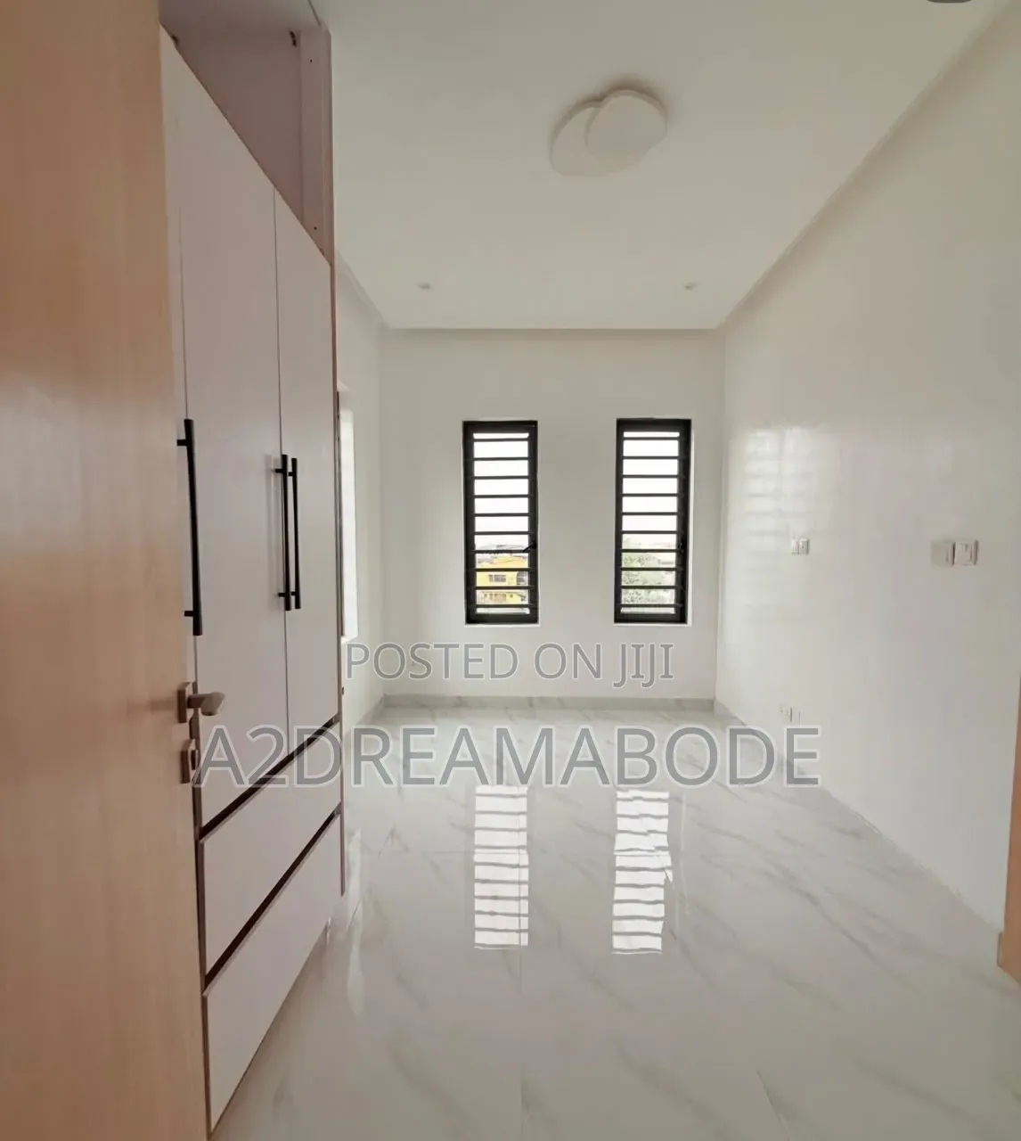 4bdrm Duplex in Omole for sale in Omole Phase 1