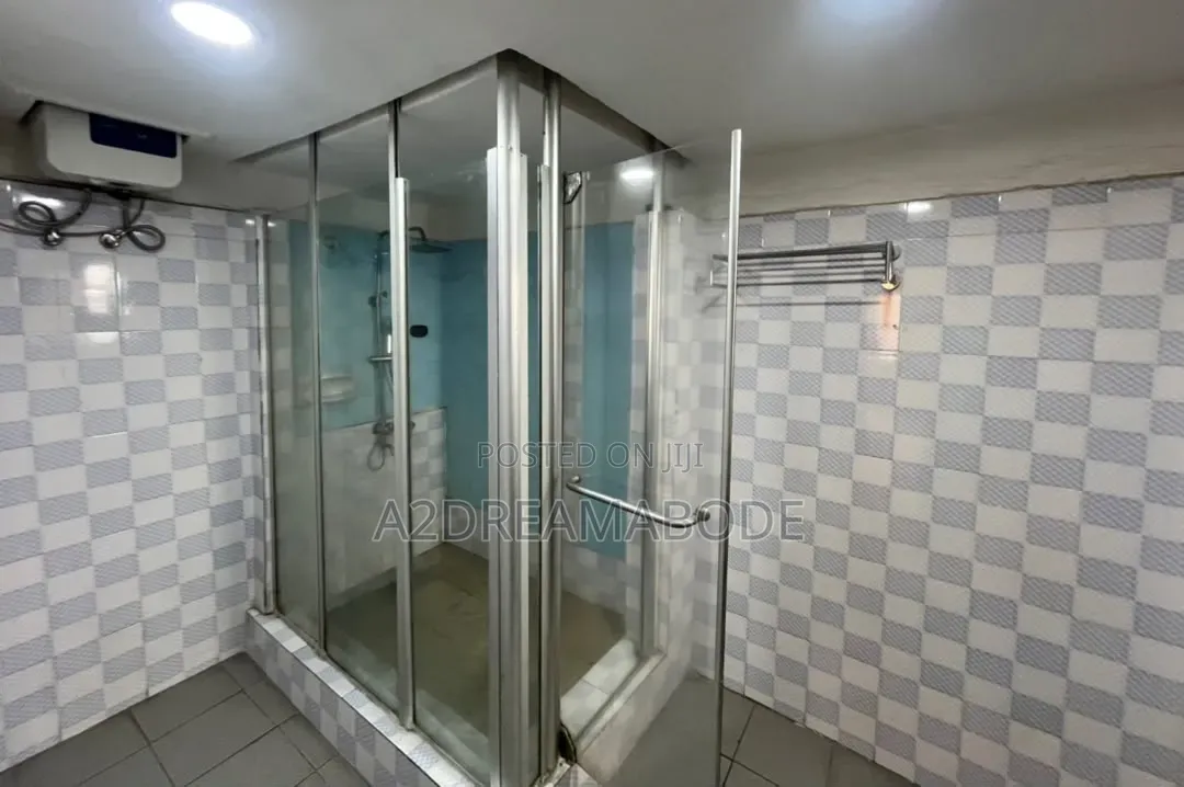 9bdrm Duplex in Cmd Road, GRA Phase 2 Shangisha for rent in GRA Phase 2 Shangisha