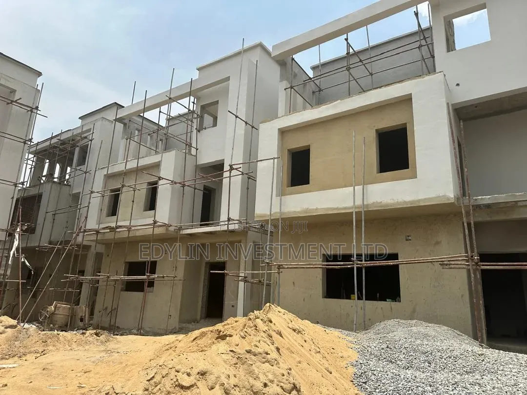 4 Bedroom Terrace Duplex With Bq at Durumi FCT Abuja in Durumi