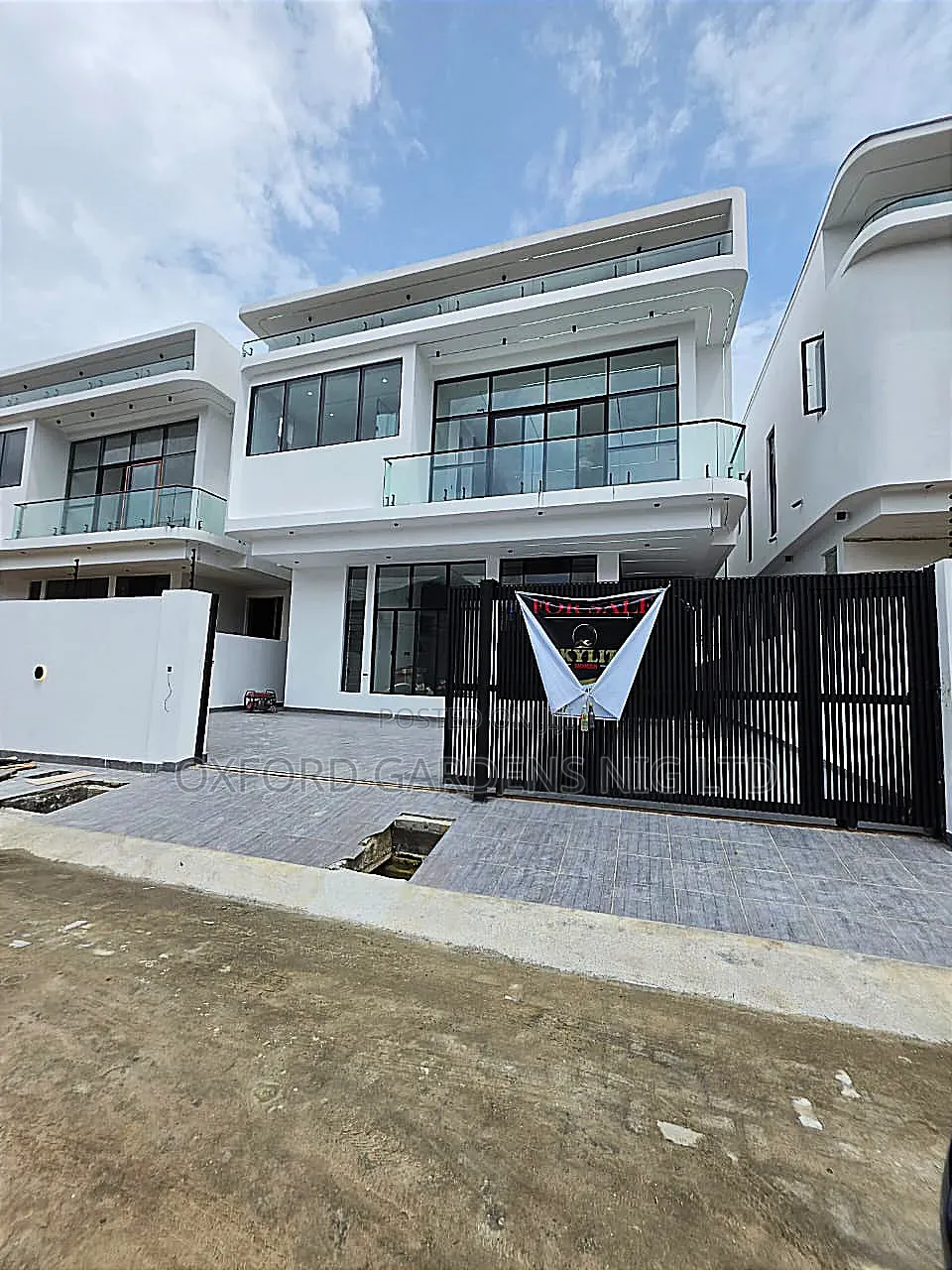 4bdrm Duplex in Royal Pine Estate 3,, Chevron for sale in Chevron
