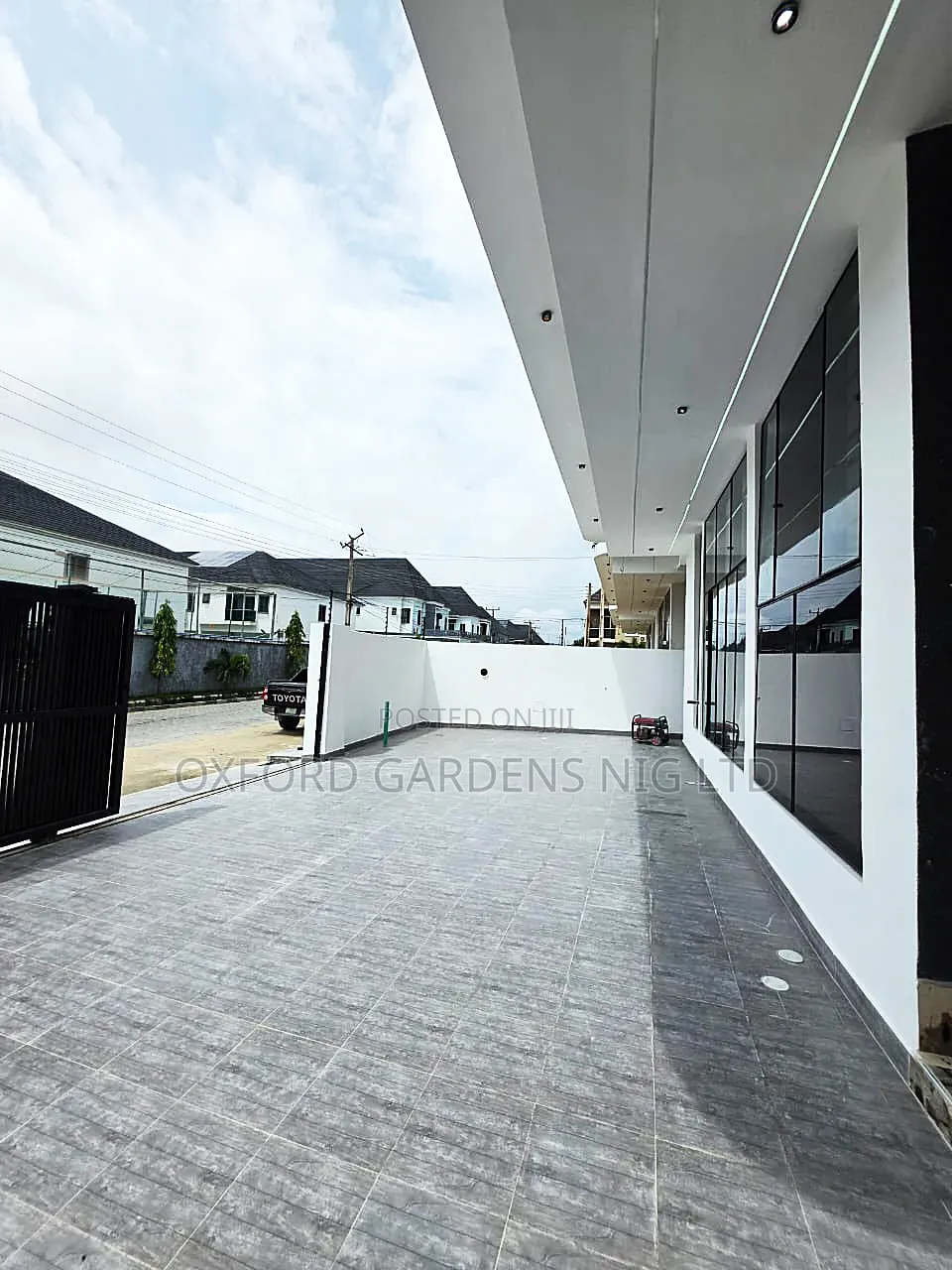 4bdrm Duplex in Royal Pine Estate 3,, Chevron for sale in Chevron
