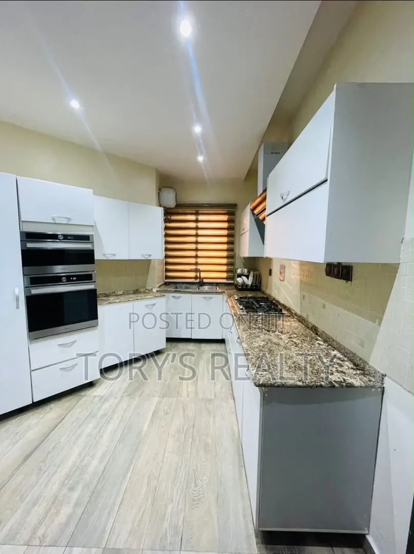 Furnished 3bdrm Apartment in Ikate for rent in Ikate