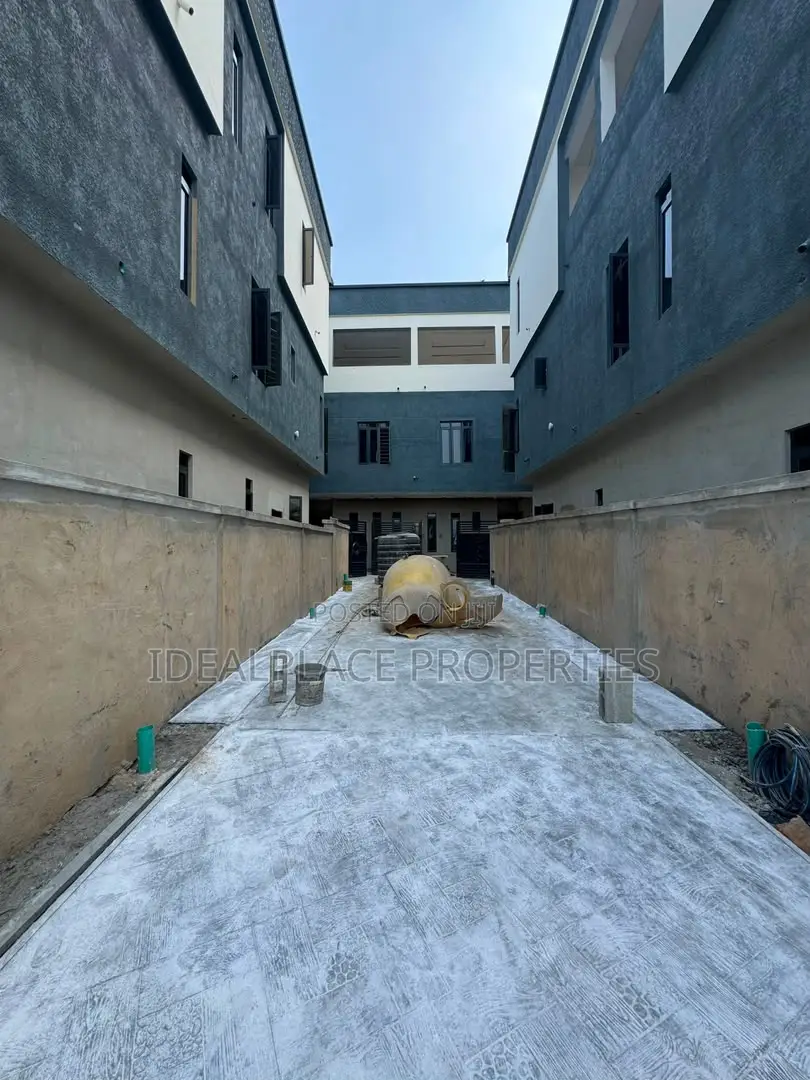 4bdrm Duplex in GRA Phase 2 Shangisha for sale in GRA Phase 2 Shangisha