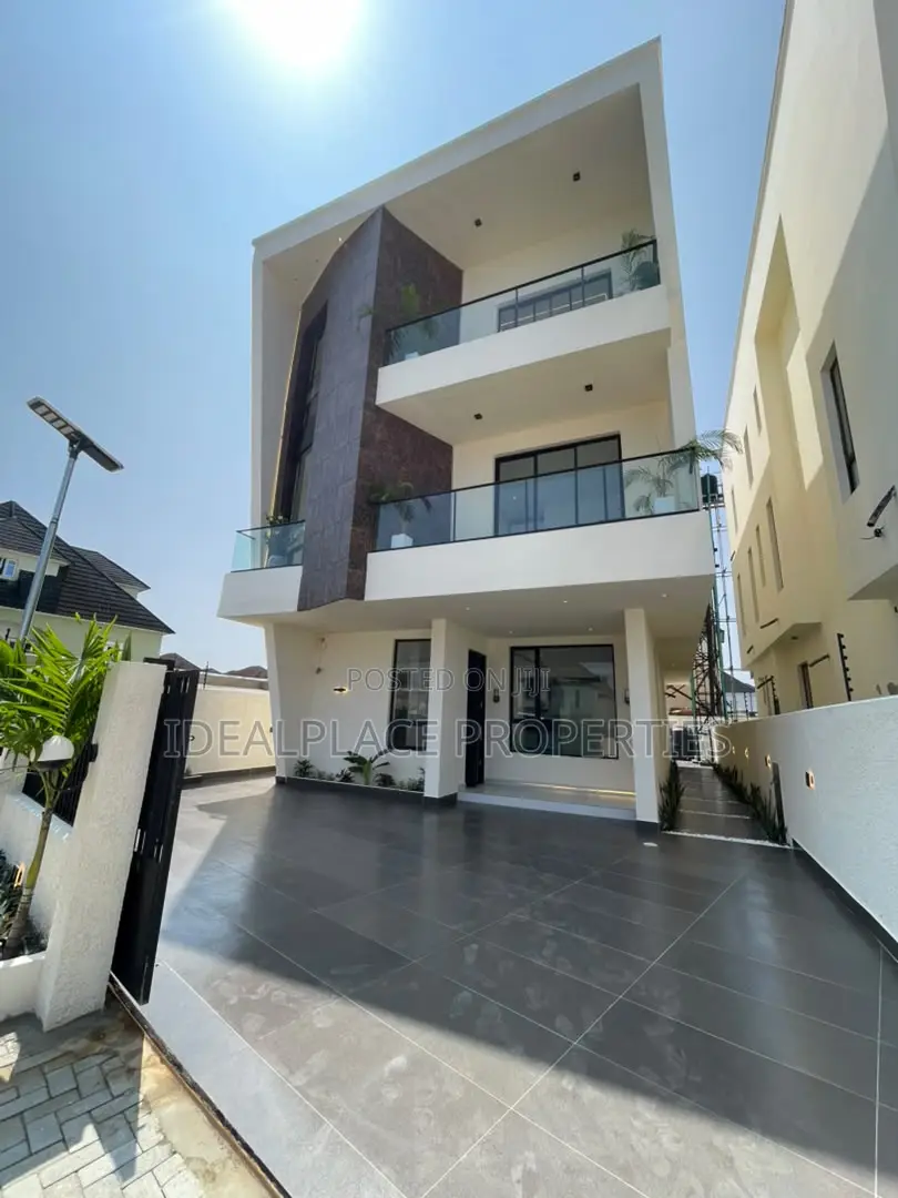 5bdrm Duplex in Lekki for sale in Lekki