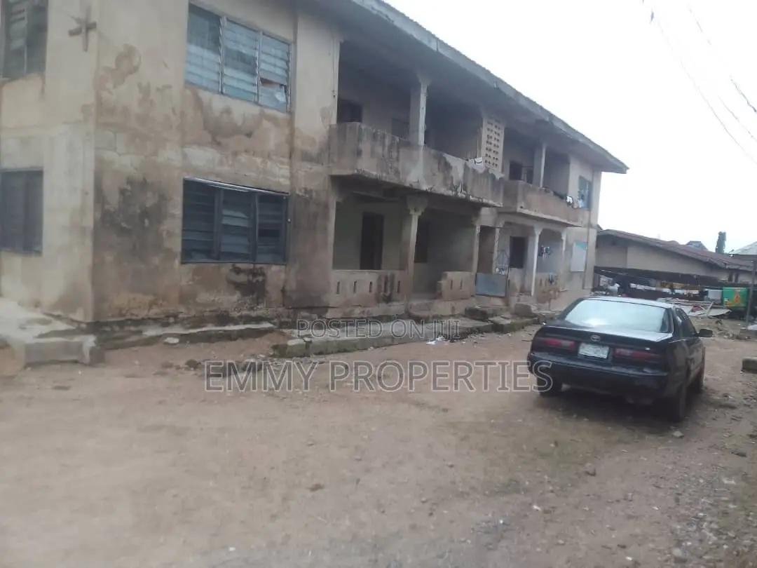 4bdrm Block of Flats in Oluyole for sale in Oluyole