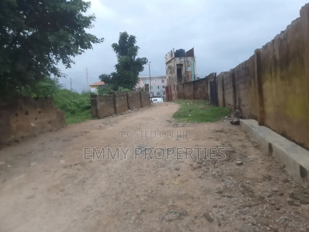 4bdrm Block of Flats in Oluyole for sale in Oluyole