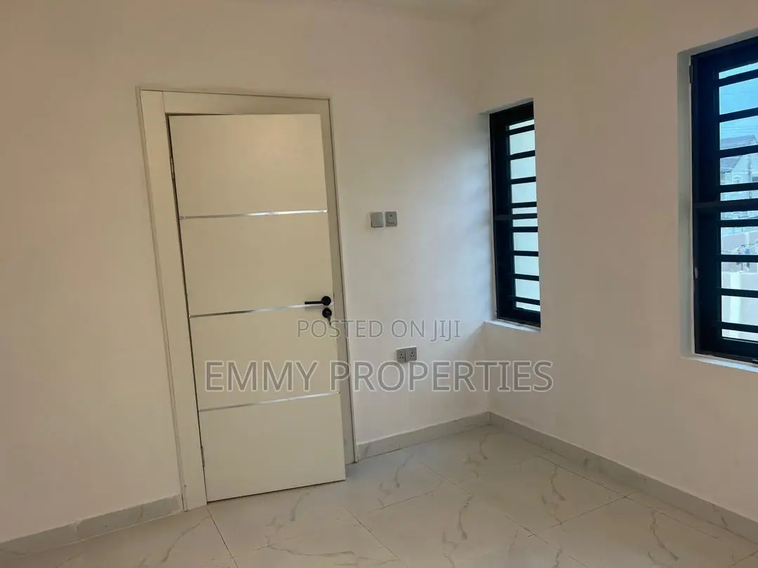 Furnished 5bdrm Duplex in Olopade Agoro, Oluyole for sale in Oluyole