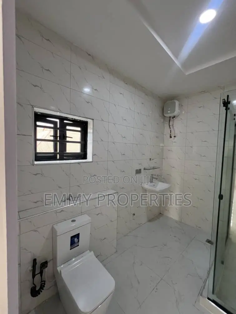 Furnished 5bdrm Duplex in Olopade Agoro, Oluyole for sale in Oluyole