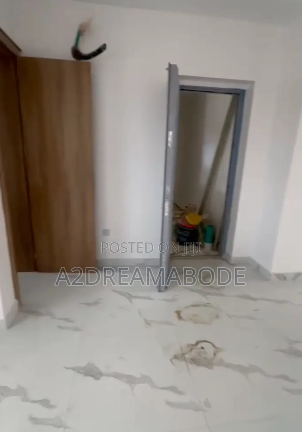 3bdrm Apartment in Yaba, Alagomeji for rent in Alagomeji