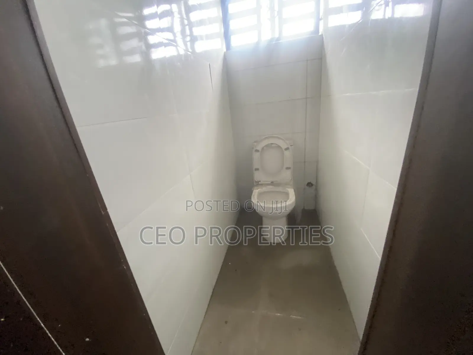 300sqm Commercial Space at Orchid Road-Eleganza Lekki in Chevron