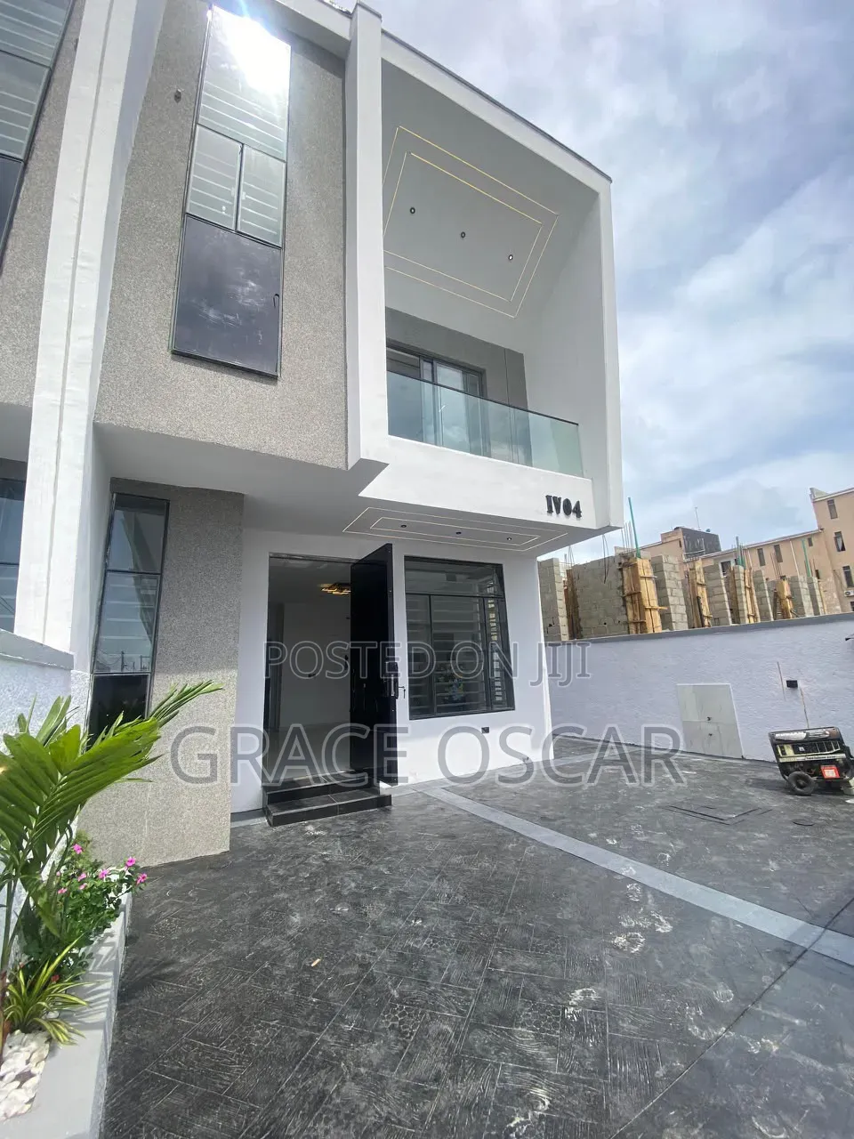 4bdrm Duplex in Ikota for sale in Ikota
