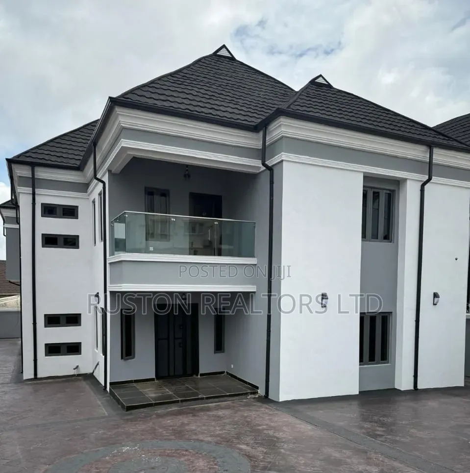 5bdrm Duplex in Ibadan for sale in Ibadan