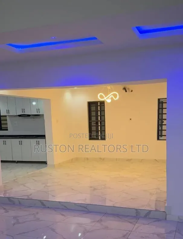5bdrm Duplex in Ibadan for sale in Ibadan