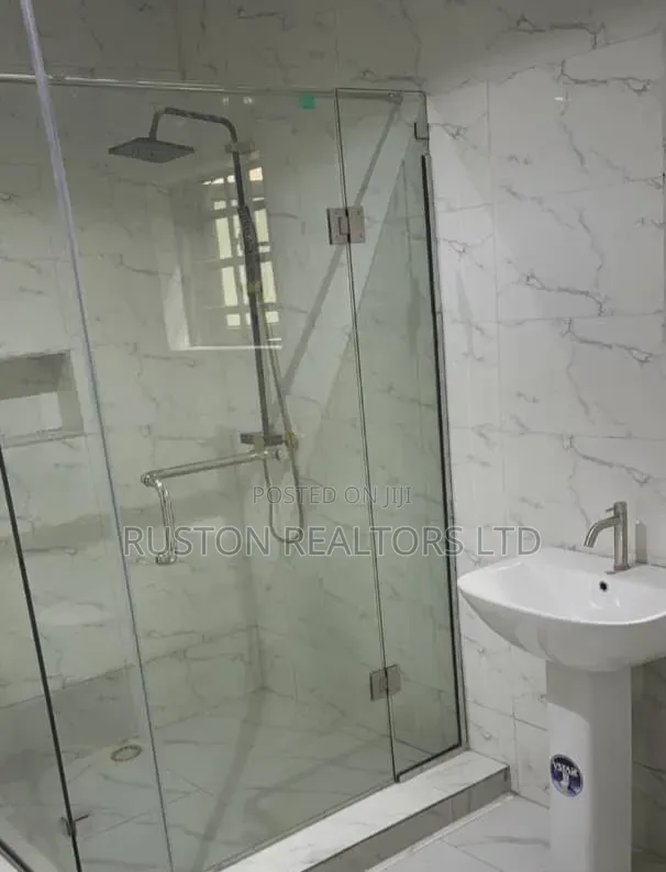5bdrm Duplex in Ibadan for sale in Ibadan