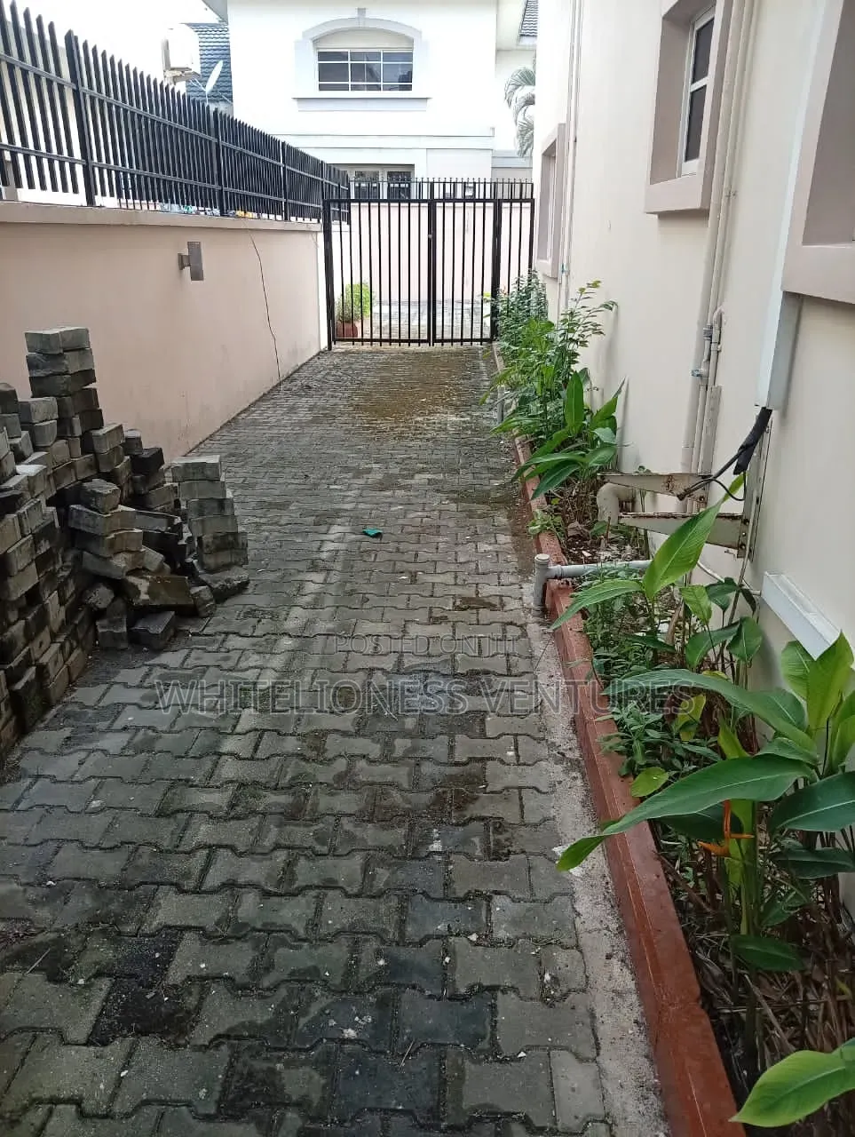 6bdrm Duplex in Parkview Estate for rent in Parkview Estate