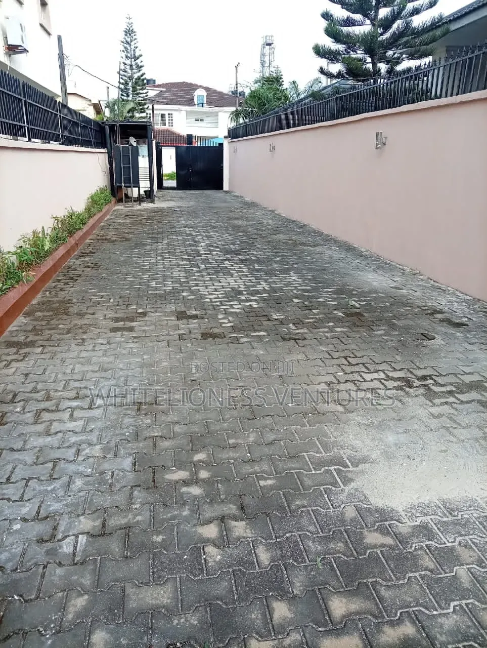 6bdrm Duplex in Parkview Estate for rent in Parkview Estate