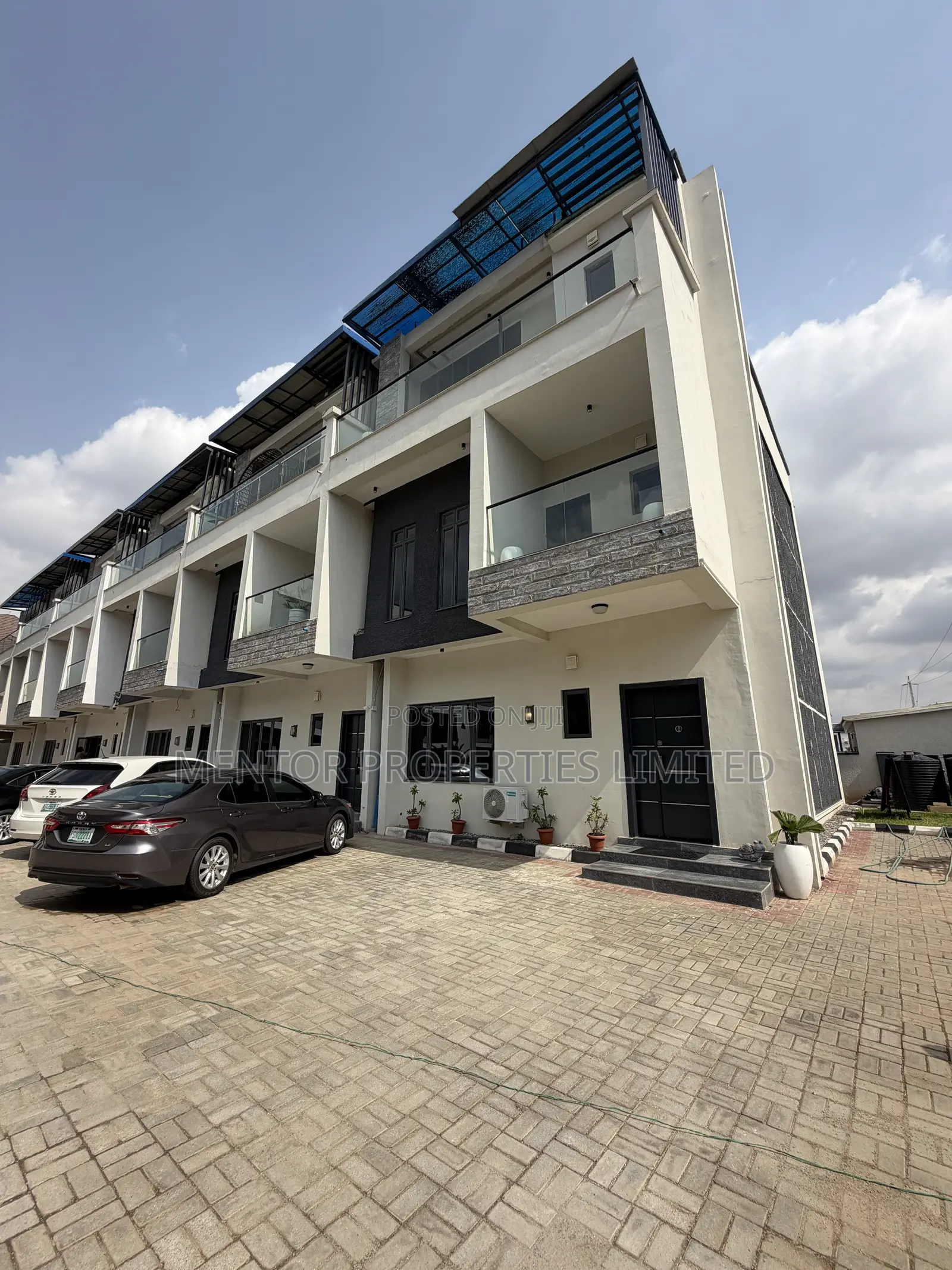 4bdrm Duplex in Jahi for sale in Jahi