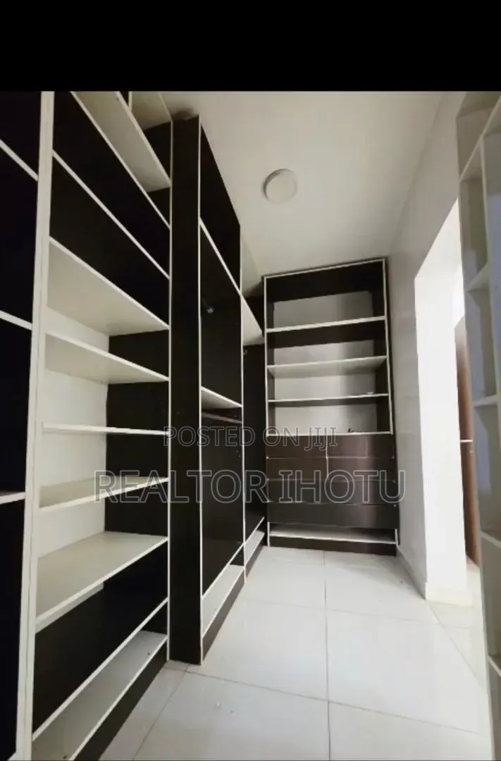 4bdrm Duplex in Katampe (Main) for sale in Katampe (Main)