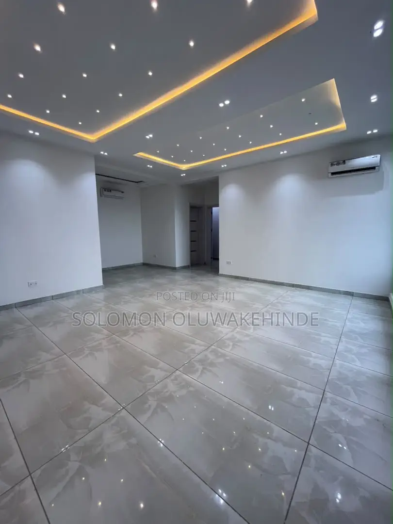 3bdrm Apartment in Lekki Phase 1 for sale in Lekki Phase 1