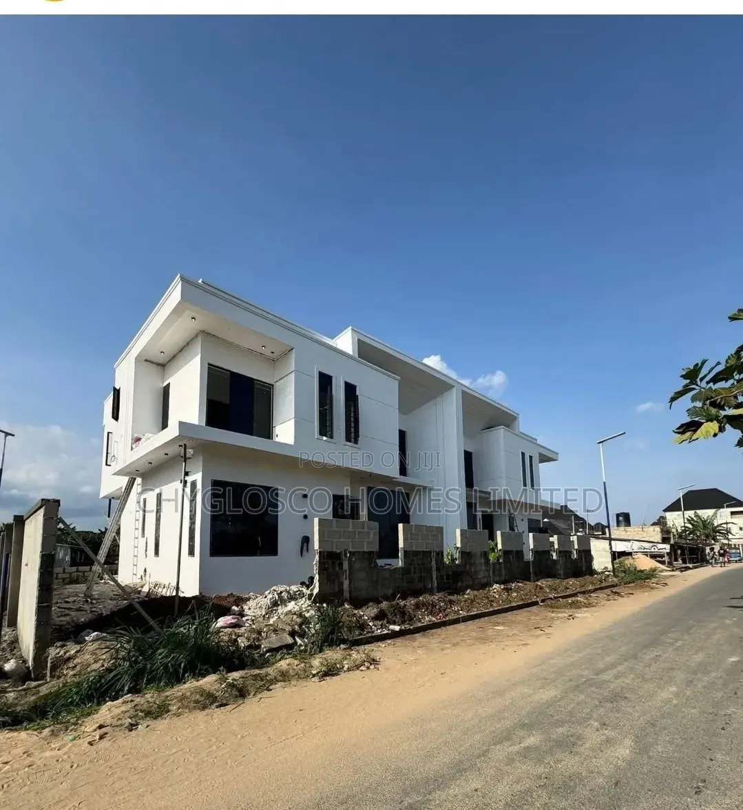 Furnished 4bdrm Duplex in Eliozu for sale in Eliozu